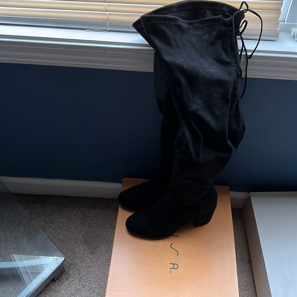 Black unisa boot